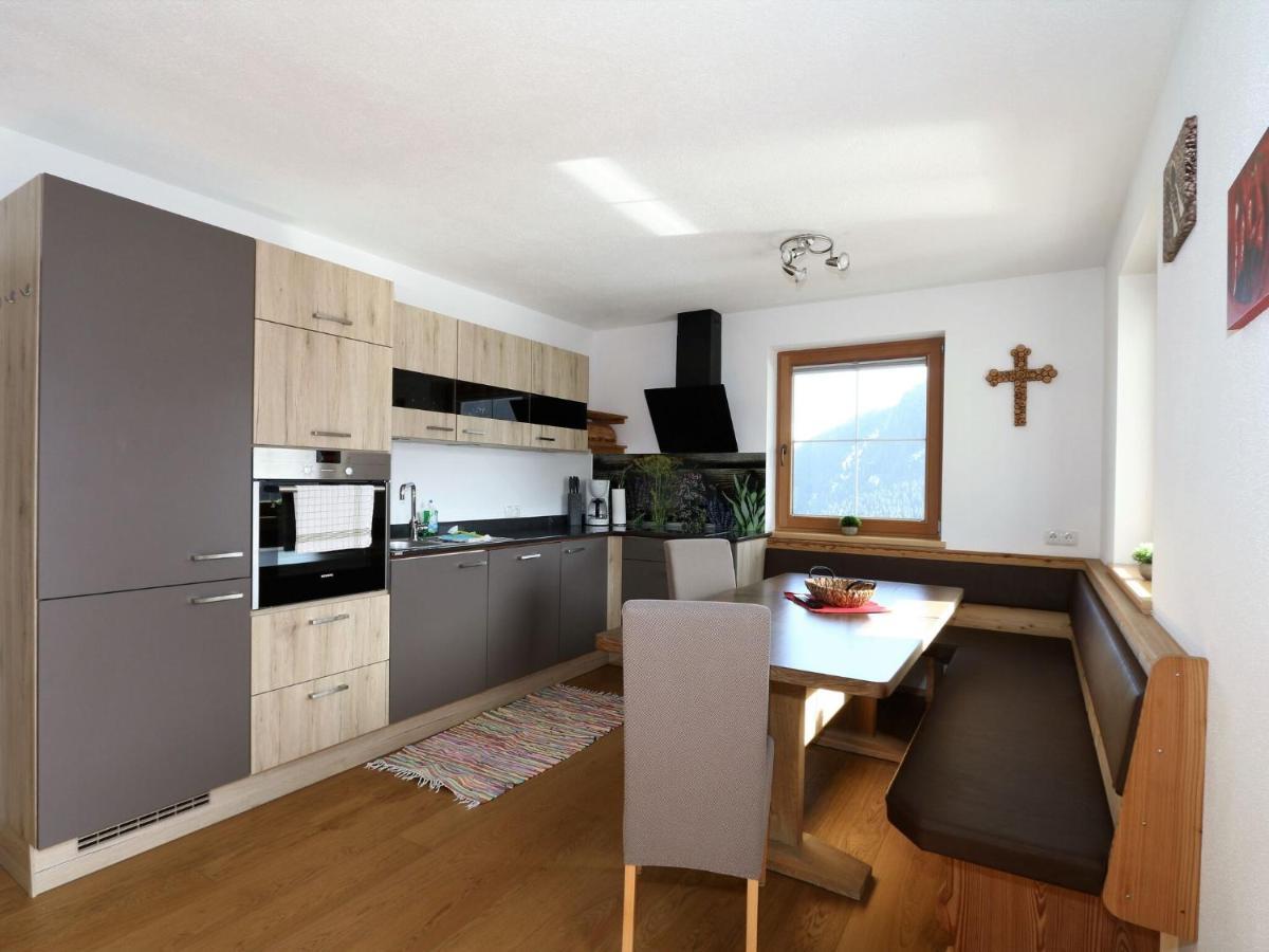 Holiday Flat Schoeser, Fuegen Fuegenberg Esterno foto